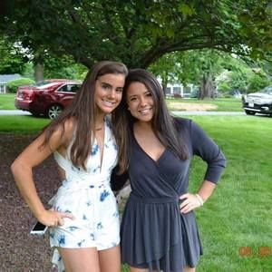 Meet your Posher, Chloe